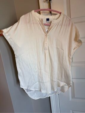 Old Navy Women's Cream Short-Sleeve Henley Blouse